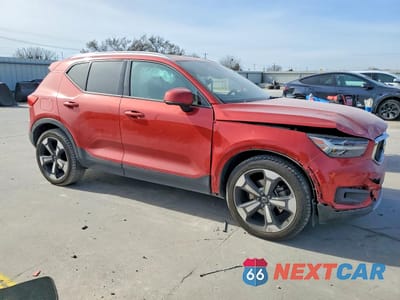 Czwarte zdjęcie samochodu z boku: 2021 VOLVO XC40 T5 MOMENTUM VIN:YV4162UK8M2419697 - miniatura