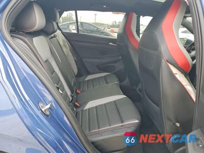 Zdjęcie 10 z 13 samochodu: 2026 VOLKSWAGEN GTI AUTOBAHN VIN:WVWVE7CD1TW159965 - miniatura