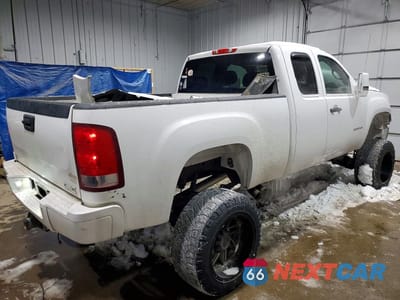 Trzecie zdjęcie samochodu z tyłu: 2012 GMC SIERRA K2500 SLE VIN:1GT220CG3CZ352288 - miniatura