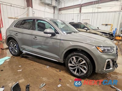 Czwarte zdjęcie samochodu z boku: 2025 AUDI Q5 PREMIUM PLUS 45 VIN:WA1EAAFY1S2012052 - miniatura