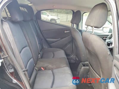 Zdjęcie 10 z 12 samochodu: 2016 TOYOTA SCION IA VIN:3MYDLBZV3GY106091 - miniatura