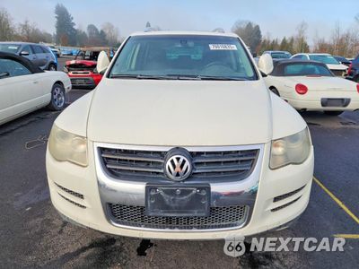 Piąte zdjęcie samochodu w środku: 2009 VOLKSWAGEN TOUAREG 2 V6 TDI VIN:WVGFM77L39D033213 - miniatura