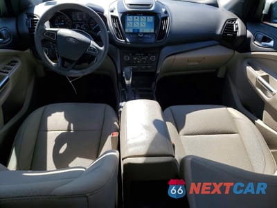 Zdjęcie 8 z 11 samochodu: 2018 FORD ESCAPE SE VIN:1FMCU0GD3JUB47641 - miniatura