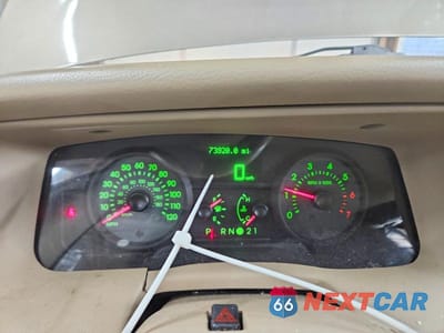 Zdjęcie 9 z 11 samochodu: 2006 MERCURY GRAND MARQUIS LS VIN:2MEFM75W26X644953 - miniatura