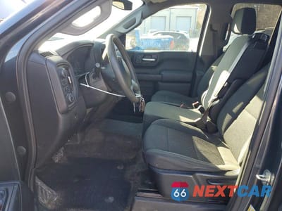 Zdjęcie 7 z 11 samochodu: 2020 CHEVROLET SILVERADO K1500 CUSTOM VIN:1GCRYBEH2LZ359375 - miniatura