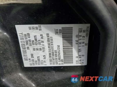 Zdjęcie 13 z 14 samochodu: 2000 LINCOLN TOWNHOUSE NAVIGATOR VIN:5LMRU27A3YLJ13160 - miniatura