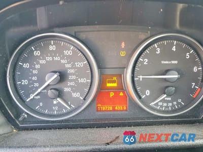 Zdjęcie 9 z 11 samochodu: 2013 BMW X1 XDRIVE28I VIN:WBAVL1C57DVR81766 - miniatura