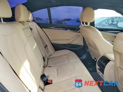 Zdjęcie 10 z 12 samochodu: 2019 BMW 530E VIN:WBAJA9C59KB389769 - miniatura