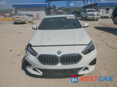 Piąte zdjęcie samochodu w środku: 2021 BMW 228XI VIN:WBA73AK06M7G69900 - miniatura