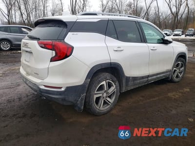 Trzecie zdjęcie samochodu z tyłu: 2021 GMC TERRAIN SLT VIN:3GKALVEV8ML396060 - miniatura