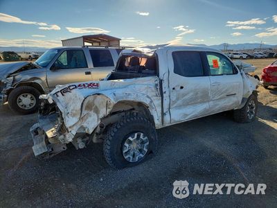 Trzecie zdjęcie samochodu z tyłu: 2023 TOYOTA TACOMA TRD OFF-ROAD VIN:3TYCZ5AN6PT163502 - miniatura
