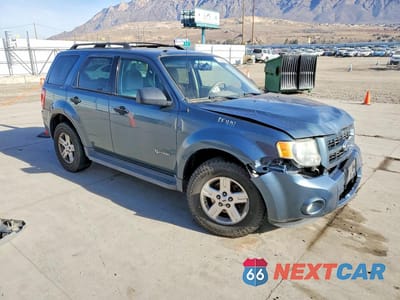 Czwarte zdjęcie samochodu z boku: 2011 FORD ESCAPE HYBRID VIN:1FMCU5K37BKB50678 - miniatura