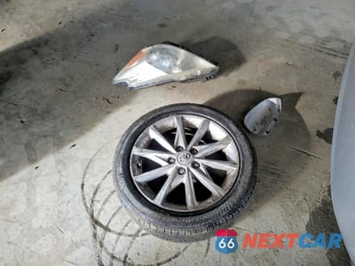 Zdjęcie 12 z 12 samochodu: 2013 TOYOTA PRIUS V VIN:JTDZN3EUXD3193025 - miniatura