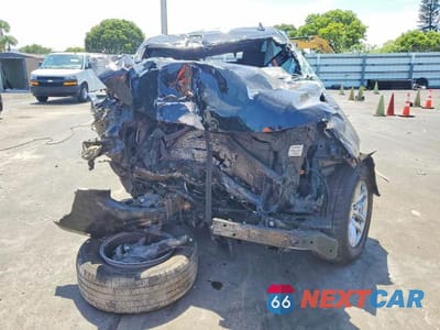 Piąte zdjęcie samochodu w środku: 2023 CHEVROLET TAHOE C1500 LT VIN:1GNSCNKD5PR235004 - miniatura