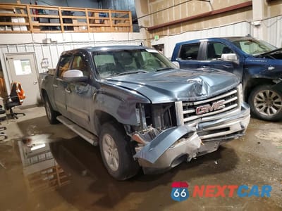 Czwarte zdjęcie samochodu z boku: 2013 GMC SIERRA K1500 SLE VIN:3GTP2VE76DG101878 - miniatura