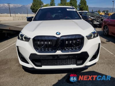 Piąte zdjęcie samochodu w środku: 2025 BMW X1 M35I VIN:WBX13EF09S5341048 - miniatura