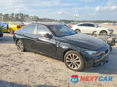 Czwarte zdjęcie samochodu z boku: 2017 BMW 320 I VIN:WBA8E1G58HNU13050 - miniatura