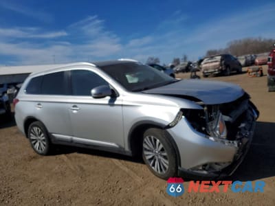 Czwarte zdjęcie samochodu z boku: 2020 MITSUBISHI OUTLANDER SE VIN:JA4AZ3A33LZ030771 - miniatura