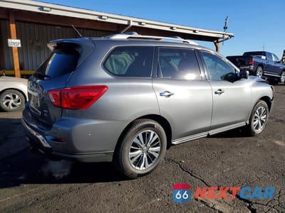 Trzecie zdjęcie samochodu z tyłu: 2018 NISSAN PATHFINDER S VIN:5N1DR2MM2JC635362 - miniatura
