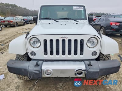 Piąte zdjęcie samochodu w środku: 2015 JEEP WRANGLER UNLIMITED SAHARA VIN:1C4BJWEG9FL723271 - miniatura