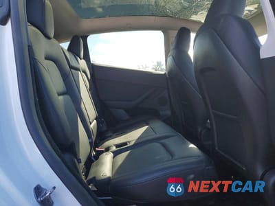 Zdjęcie 11 z 12 samochodu: 2025 TESLA MODEL Y VIN:7SAYGDED7SF260310 - miniatura