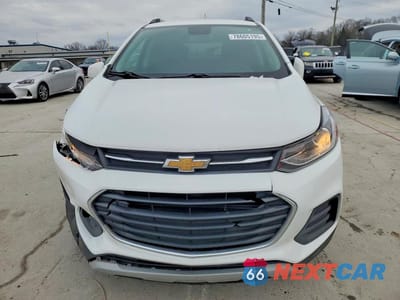 Piąte zdjęcie samochodu w środku: 2019 CHEVROLET TRAX 1LT VIN:KL7CJLSB8KB935989 - miniatura