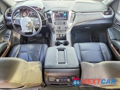 Zdjęcie 8 z 12 samochodu: 2016 CHEVROLET SUBURBAN C1500 LT VIN:1GNSCHKC0GR372358 - miniatura