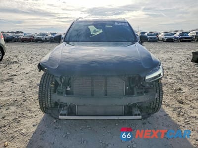 Piąte zdjęcie samochodu w środku: 2022 VOLVO XC90 T6 MOMENTUM VIN:YV4A22PK1N1809281 - miniatura