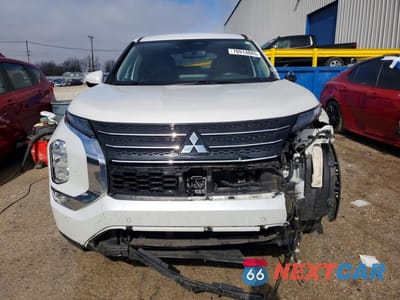 Piąte zdjęcie samochodu w środku: 2023 MITSUBISHI OUTLANDER SE VIN:JA4J4UA88PZ033400 - miniatura