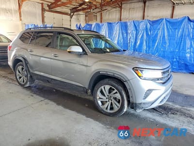 Czwarte zdjęcie samochodu z boku: 2022 VOLKSWAGEN ATLAS SE VIN:1V2KR2CA9NC532771 - miniatura