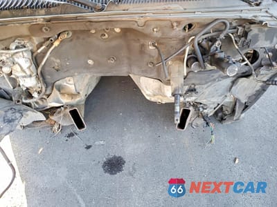 Zdjęcie 11 z 12 samochodu: 2001 CHEVROLET SUBURBAN K2500 VIN:3GNGK26U11G269370 - miniatura