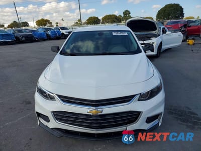 Piąte zdjęcie samochodu w środku: 2017 CHEVROLET MALIBU LS VIN:1G1ZB5ST6HF273998 - miniatura