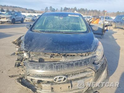 Piąte zdjęcie samochodu w środku: 2016 HYUNDAI ELANTRA GT BASE VIN:KMHD35LH6GU311678 - miniatura
