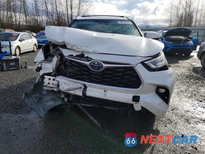 Piąte zdjęcie samochodu w środku: 2020 TOYOTA HIGHLANDER HYBRID XLE VIN:5TDGBRCH8LS502125 - miniatura