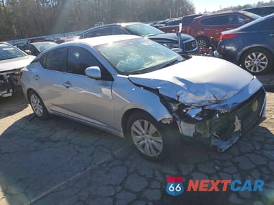 Czwarte zdjęcie samochodu z boku: 2023 NISSAN SENTRA S VIN:3N1AB8BV4PY301251 - miniatura