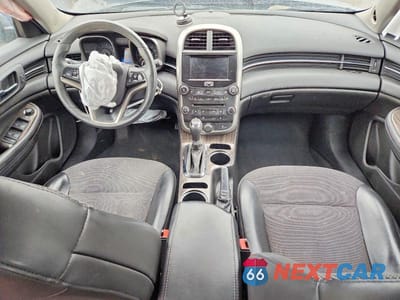 Zdjęcie 8 z 12 samochodu: 2015 CHEVROLET MALIBU 1LT VIN:1G11C5SL0FF332146 - miniatura