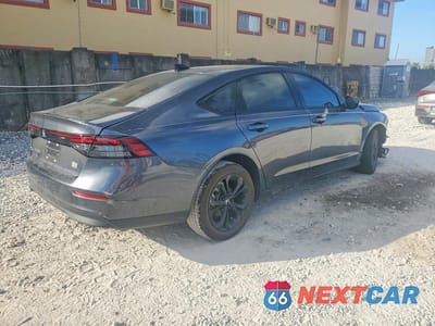 Trzecie zdjęcie samochodu z tyłu: 2025 HONDA ACCORD SE VIN:1HGCY1F44SA050677 - miniatura