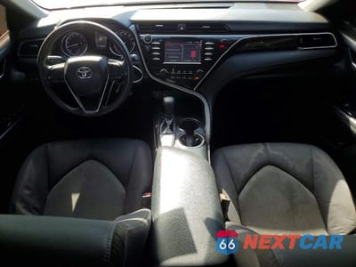 Zdjęcie 8 z 12 samochodu: 2019 TOYOTA CAMRY L VIN:4T1B11HK7KU810895 - miniatura