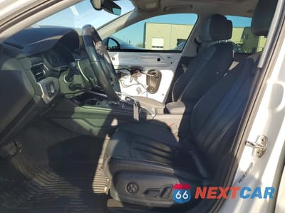 Zdjęcie 7 z 12 samochodu: 2017 AUDI A4 PREMIUM VIN:WAUANAF49HN041129 - miniatura