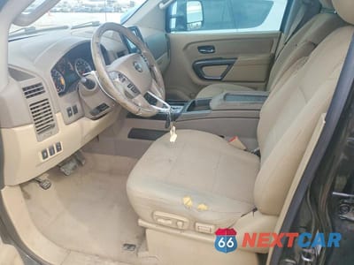 Zdjęcie 7 z 11 samochodu: 2015 NISSAN TITAN SV VIN:1N6AA0EC5FN509949 - miniatura