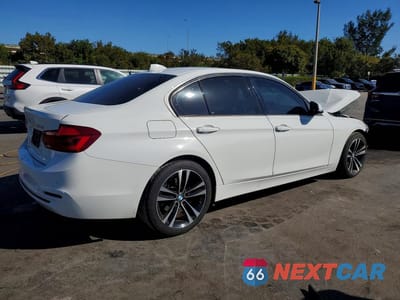 Trzecie zdjęcie samochodu z tyłu: 2018 BMW 330 I VIN:WBA8B9G55JNU96384 - miniatura