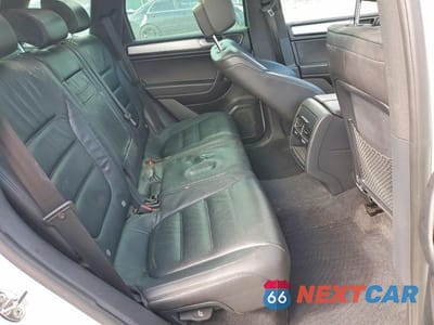 Zdjęcie 10 z 11 samochodu: 2017 VOLKSWAGEN TOUAREG WOLFSBURG VIN:WVGRF7BP4HD001676 - miniatura