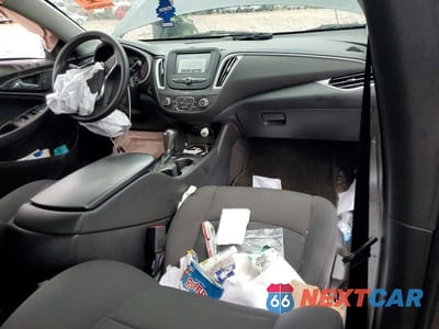 Zdjęcie 8 z 12 samochodu: 2017 CHEVROLET MALIBU LS VIN:1G1ZC5ST5HF222926 - miniatura