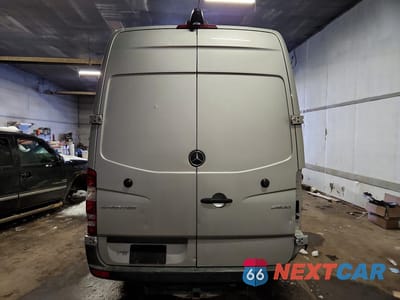 Zdjęcie 6 z 13 samochodu: 2017 MERCEDES-BENZ SPRINTER 2500 VIN:WD3PE8CD1HP539852 - miniatura