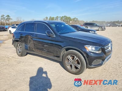 Czwarte zdjęcie samochodu z boku: 2018 MERCEDES-BENZ GLC 300 VIN:WDC0G4JB1JV051976 - miniatura