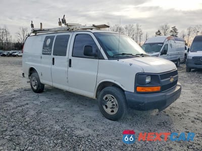 Czwarte zdjęcie samochodu z boku: 2013 CHEVROLET EXPRESS G2500 VIN:1GCWGFCA0D1903861 - miniatura