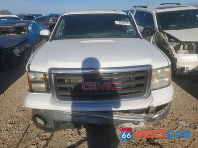 Piąte zdjęcie samochodu w środku: 2008 GMC SIERRA C1500 VIN:2GTEC13J881201443 - miniatura