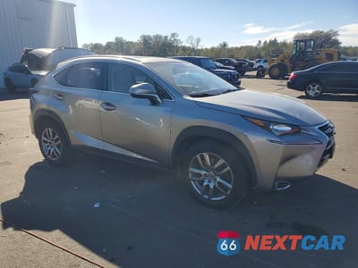 Czwarte zdjęcie samochodu z boku: 2015 LEXUS NX 200T BASE VIN:JTJBARBZ5F2013407 - miniatura