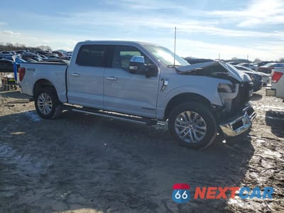 Czwarte zdjęcie samochodu z boku: 2025 FORD F150 LARIAT VIN:1FTFW5LD0SFB09966 - miniatura
