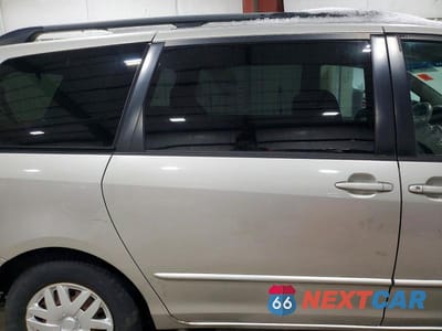 Zdjęcie 11 z 13 samochodu: 2005 TOYOTA SIENNA LE 7 PASSENGER VIN:5TDZA23C45S378218 - miniatura